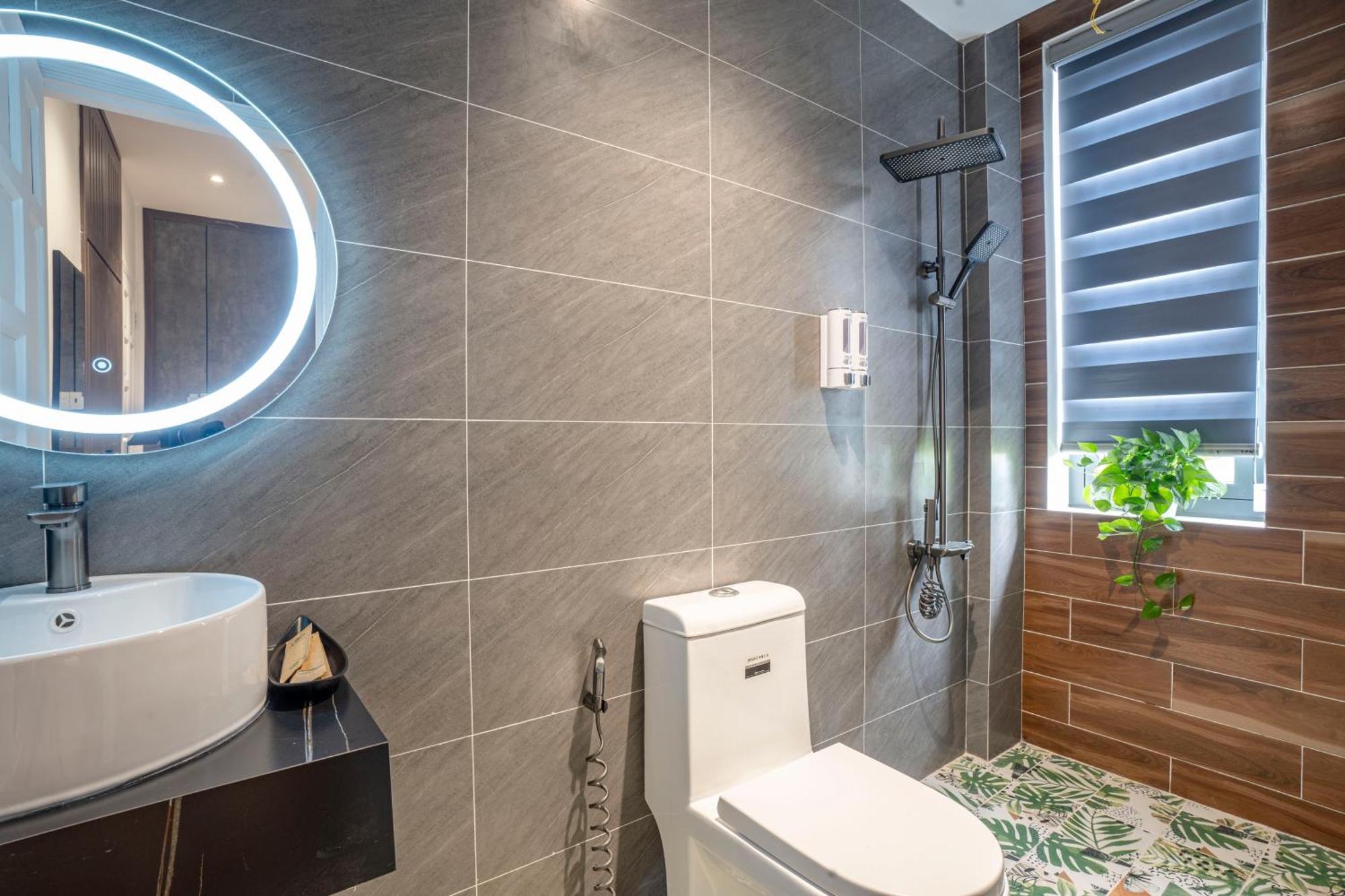 Hotel La Truong Cong Dinh *